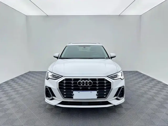 Audi Q3 — Фото автомобиля 2