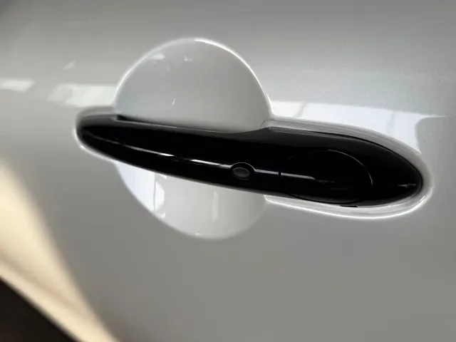 MINI Hatch — Фото автомобиля 7