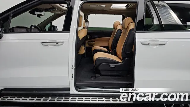 Kia Carnival 4th Gen — Фото автомобиля 18