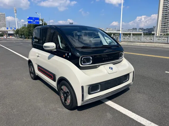 Baojun KiWi EV — Фото автомобиля 3