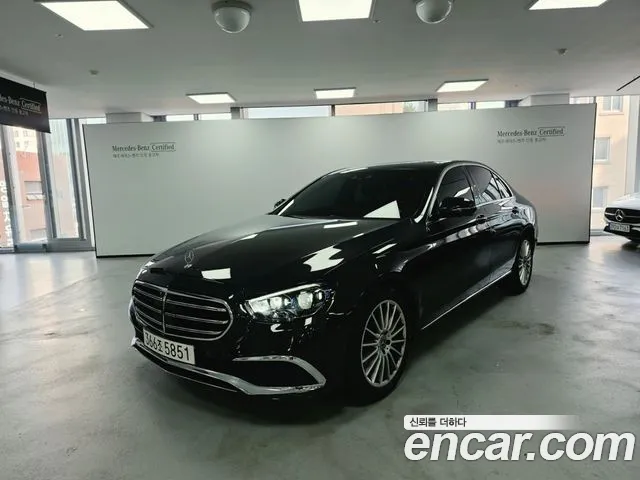 Фотография автомобиля — Mercedes-Benz E-Class W213