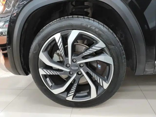 Geely Xingyue L — Фото автомобиля 22
