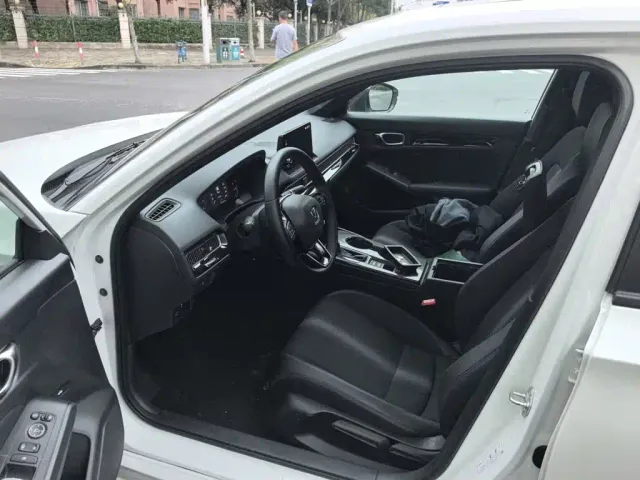 Honda Civic — Фото автомобиля 12