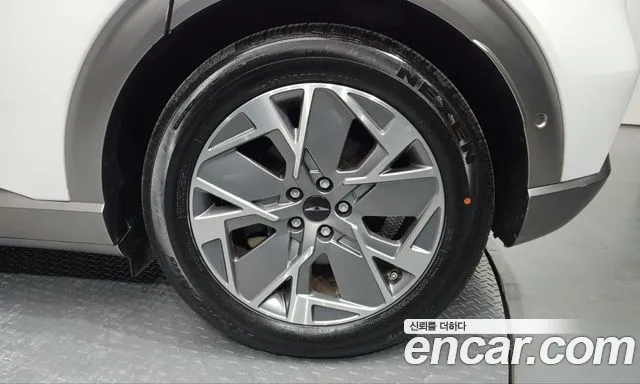 Genesis GV60 — Фото автомобиля 6