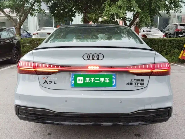 Audi A7L — Фото автомобиля 3
