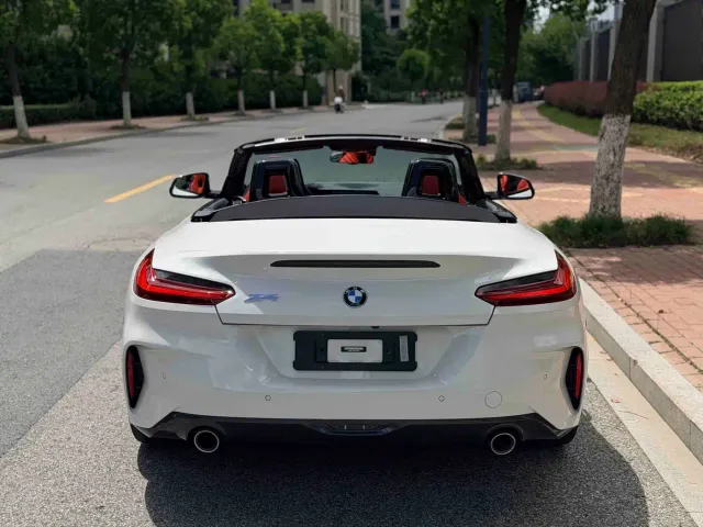 BMW Z4 — Фото автомобиля 10