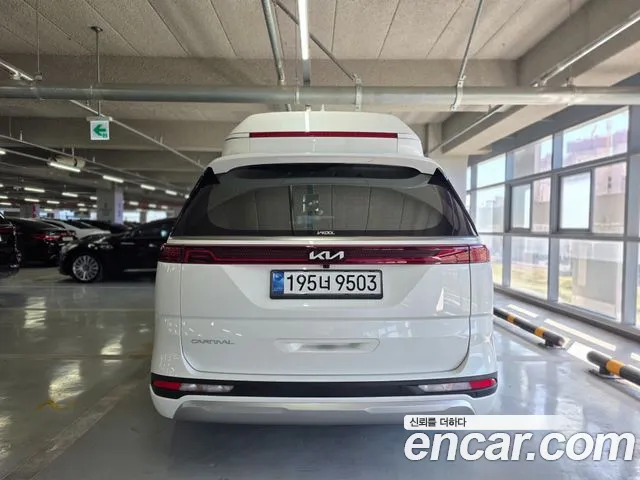 Kia Carnival 4th Gen — Фото автомобиля 3