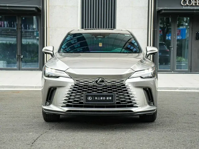 Lexus RX — Фото автомобиля 2