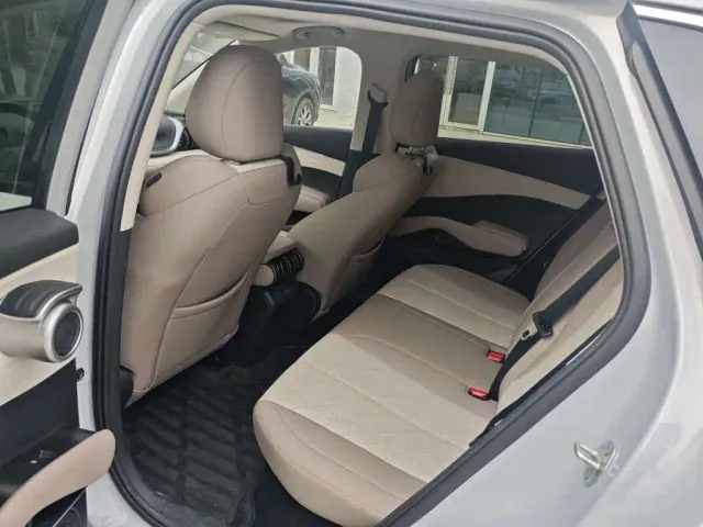 BYD Yuan PLUS — Фото автомобиля 5