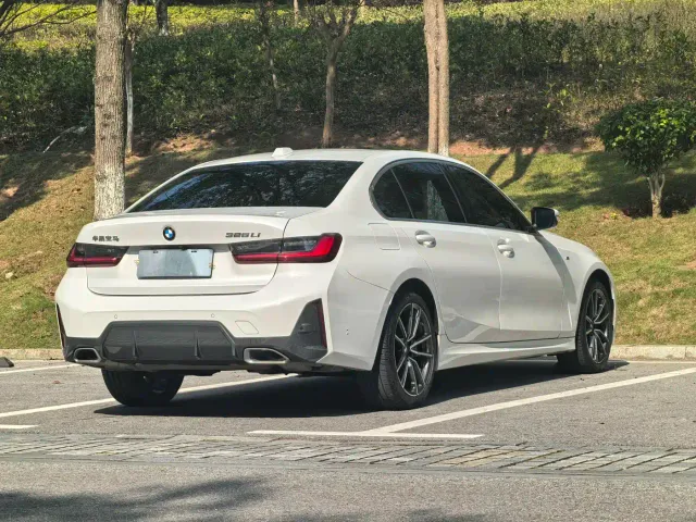 BMW 3 Series — Фото автомобиля 15