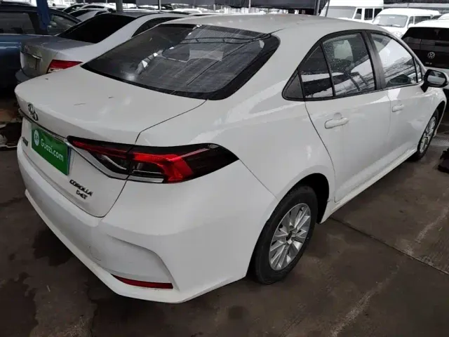 Toyota Corolla — Фото автомобиля 6