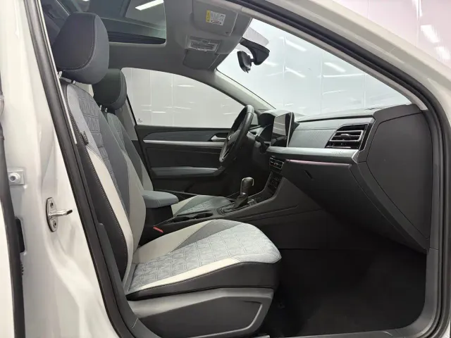 Volkswagen Lavida — Фото автомобиля 14