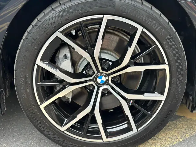 BMW 5 Series — Фото автомобиля 17