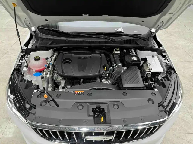 Geely Emgrand — Фото автомобиля 26