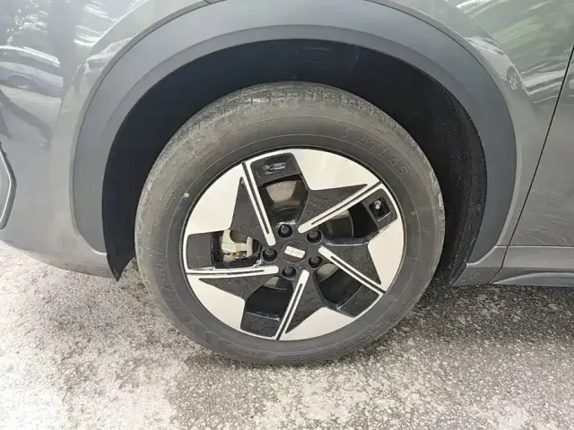 Geely Galaxy E5 — Фото автомобиля 22
