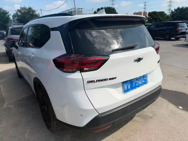 Chevrolet Orlando — Фото автомобиля 5