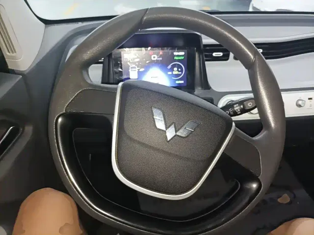 Wuling Hongguang Mini EV — Фото автомобиля 4