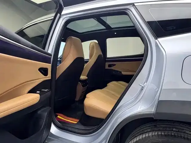 Geely Galaxy L7 — Фото автомобиля 14