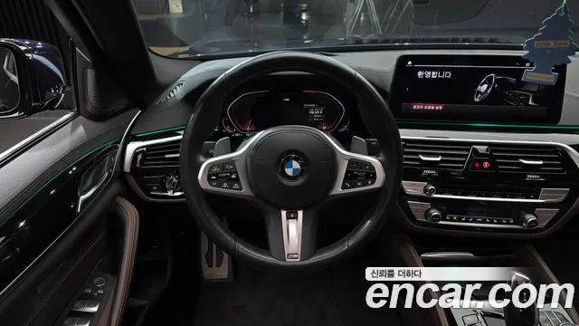 BMW 5 Series G30 — Фото автомобиля 19