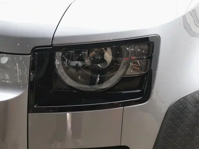 Land Rover Defender — Фото автомобиля 27