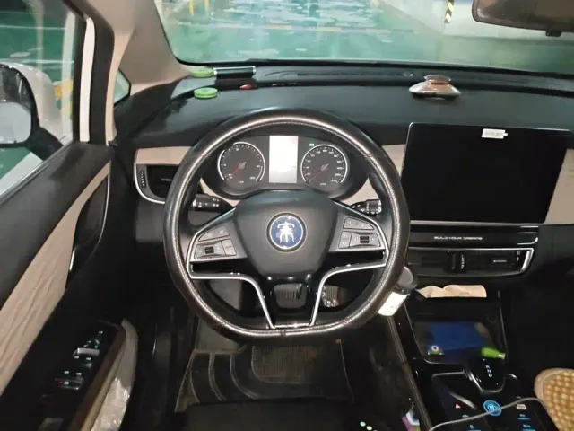 BYD Song MAX — Фото автомобиля 2