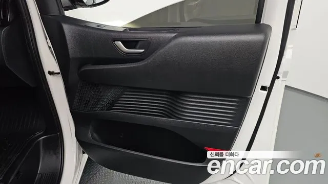 Hyundai Staria — Фото автомобиля 13