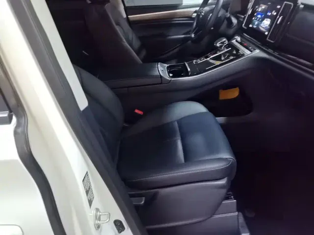 GAC Trumpchi M8 — Фото автомобиля 24