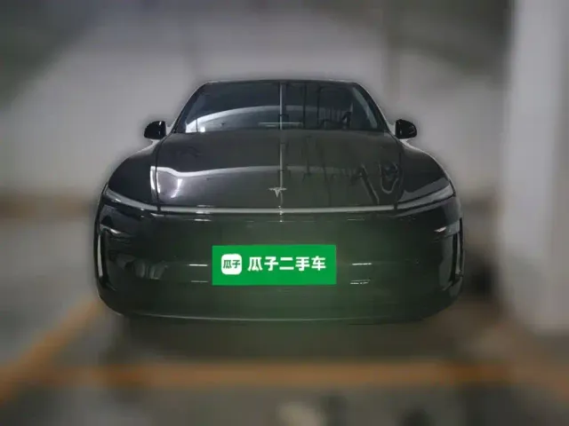 Tesla Model Y — Фото автомобиля 2