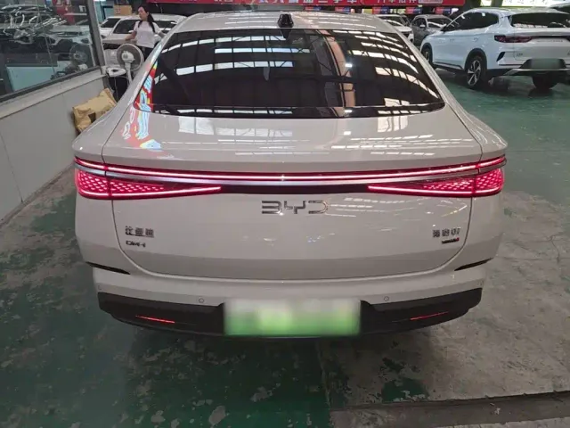 BYD Seal 07 DM-i — Фото автомобиля 5