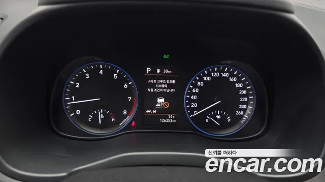 Hyundai Kona New — Фото автомобиля 11