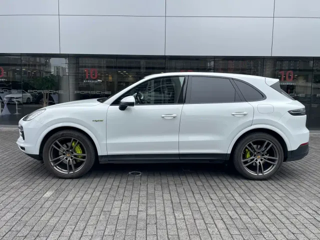 Porsche Cayenne — Фото автомобиля 6