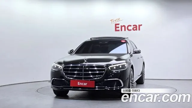 Mercedes-Benz S-Class — Фото автомобиля 3