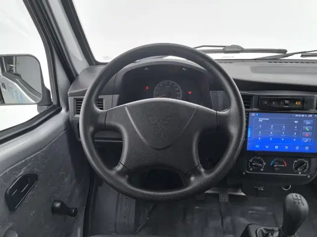 Wuling Motors Wuling Zhiguang 2020 1.2L Van Utility China VI 5-seat LSI — Фото автомобиля 11