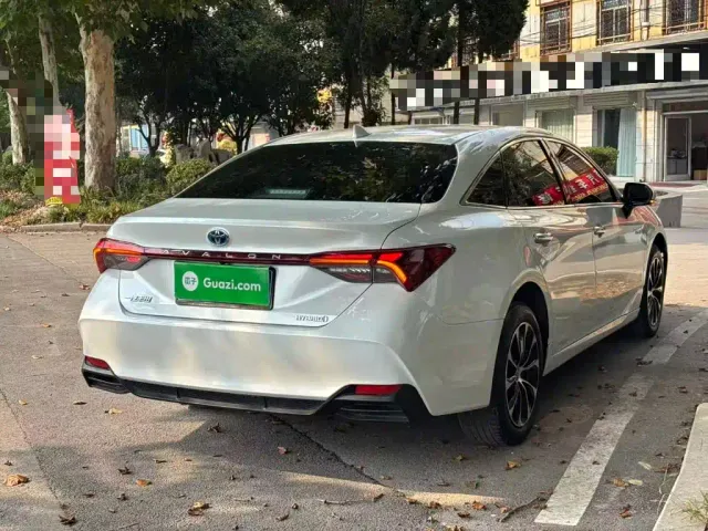 Toyota Avalon — Фото автомобиля 6