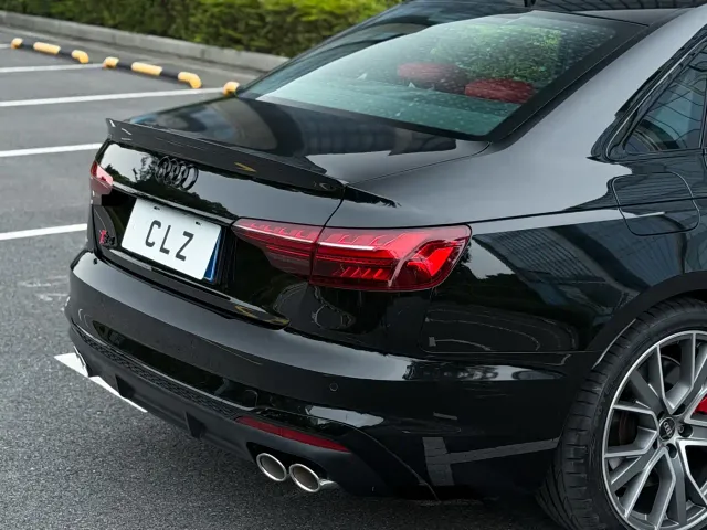 Audi S4 — Фото автомобиля 7