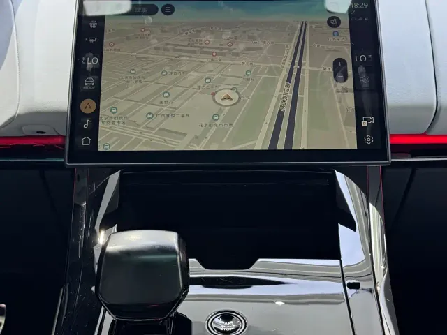 Land Rover Range Rover Sport — Фото автомобиля 22