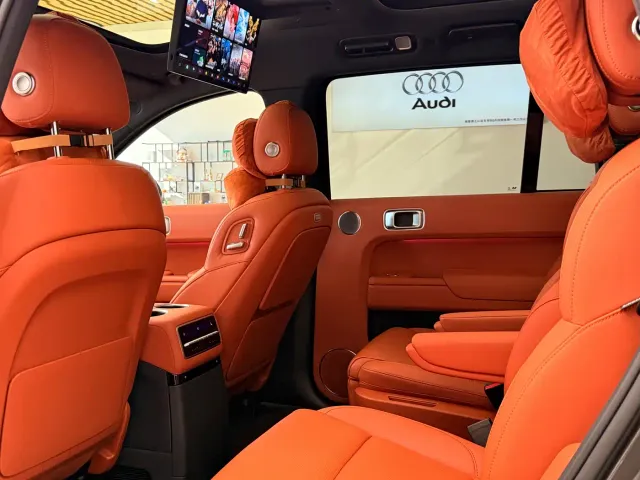 Li Auto L9 — Фото автомобиля 7