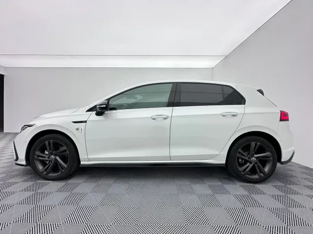 Volkswagen Golf — Фото автомобиля 8