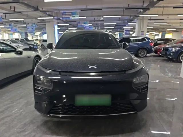 Xpeng G9 — Фото автомобиля 2