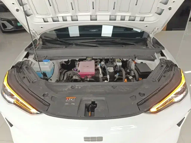 Geely Galaxy E5 — Фото автомобиля 19