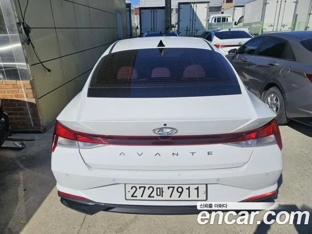 Hyundai Avante — Фото автомобиля 4