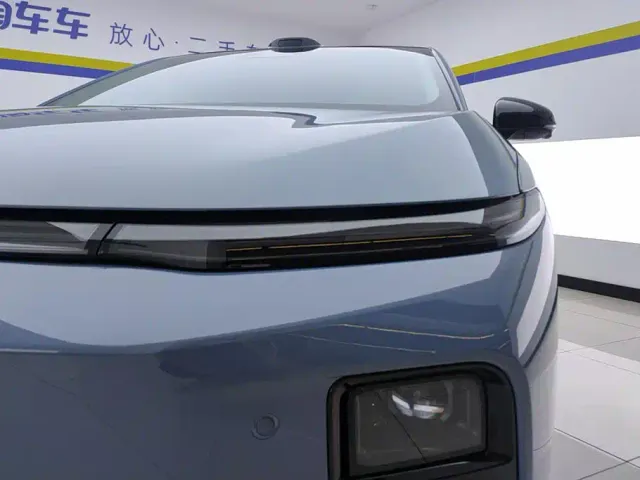 Leapmotor B01 — Фото автомобиля 5
