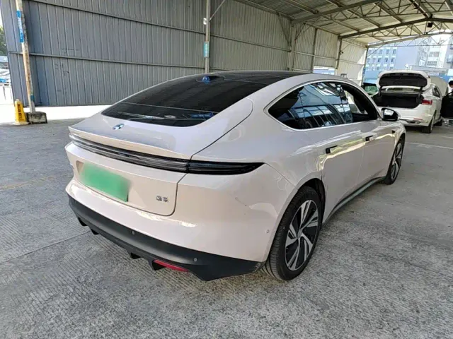 Nio ET5 — Фото автомобиля 4