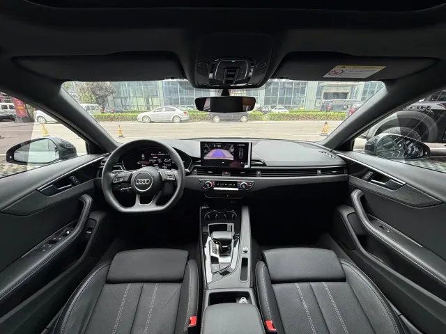 Audi A4L — Фото автомобиля 10