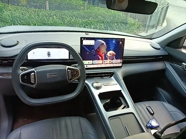Geely Galaxy E5 — Фото автомобиля 9