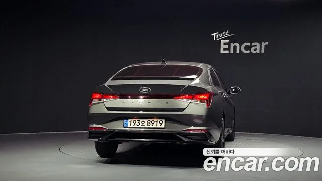 Hyundai Avante CN7 — Фото автомобиля 4