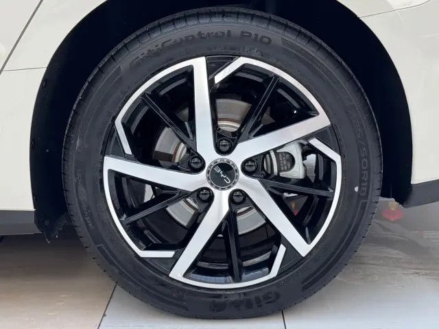 BYD Seal 07 DM-i — Фото автомобиля 6