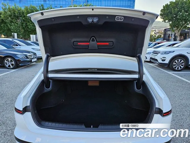 Hyundai Grandeur GN7 — Фото автомобиля 20