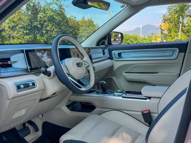 Geely ICON — Фото автомобиля 14
