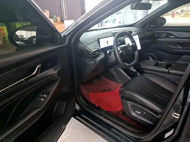 Dongfeng Fengshen L7 — Фото автомобиля 11